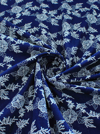 Tecido Linho Misto Bordado Floral Branco e Azul