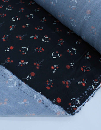 Tecido Viscose Premium Liberty Vermelho e Azul Marinho Noite