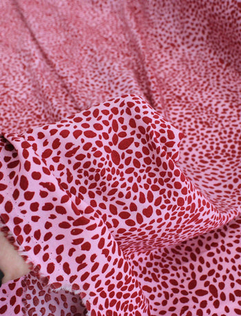 Tecido Viscose Pingos Irregulares Tons de Rosa