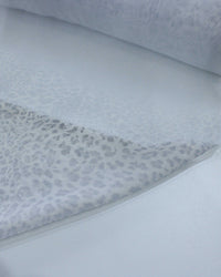 Tecido Crepe Chiffon com Foil Animal Print Classico Prata