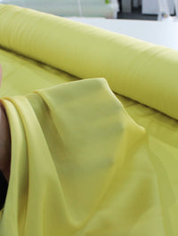 Tecido Crepe Silk Amarelo Claro