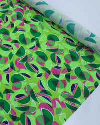 Tecido Viscose Italiana Meia Lua Tons de Verde e Rosa
