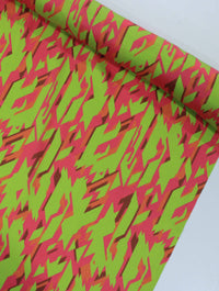 Tecido Viscose Acetinada Italiano Geométrico Verde e Laranja