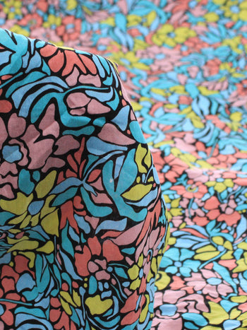 Tecido Viscose Mista com Poliamida Floral Colorido