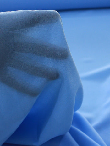 Tecido Crepe Salina Azul Claro