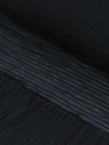 Tecido Crepe Plissado Tranças Preto