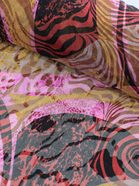 Tecido Crepe Chiffon Brocado Desenhos Abstratos Tons Terrosos e Rosa