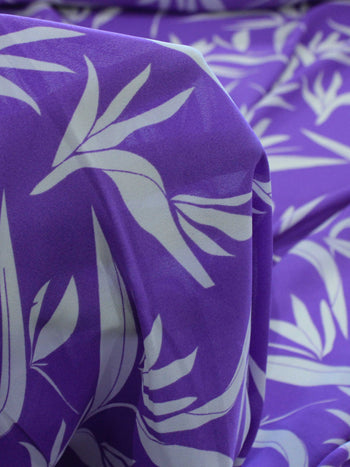 Tecido Crepe GGT Folhas Roxo e Branco