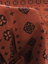 Tecido Viscose Barrado Simbolos Étnicos Terracota