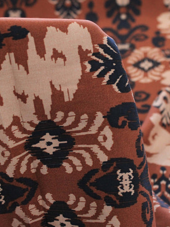 Tecido Viscose Abstrato Tribal Terracota e Preto