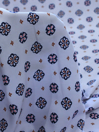 Tecido Viscose Porcelana Retro Gelo e Azul