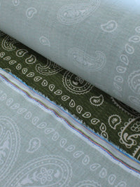 Tecido Viscose Premium Bandana Cashmere Verde e Branco