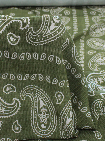 Tecido Viscose Premium Bandana Cashmere Verde e Branco