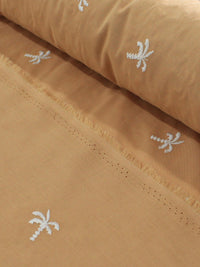 Tecido Cambraia de Algodão Bordada Mini Palmeiras Offwhite e Caramelo