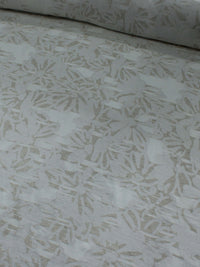 Tecido Viscolinho Brocado Devorê Floral e Geométrico Bege e Offwhite