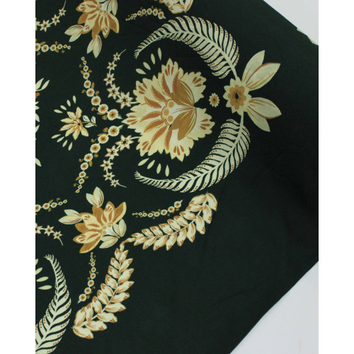 Tecido Viscose Premium Estampa Floral em Macro Recortes Creme e Verde Floresta