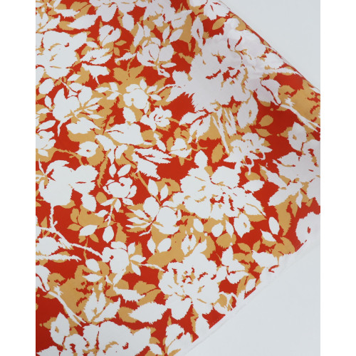 Tecido Viscose Macro Flores Branco e Tons de Laranja