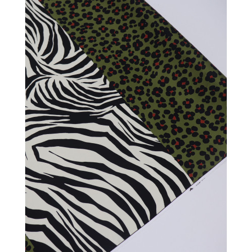 Tecido Tricoline Italiano Animal Print em Recortes