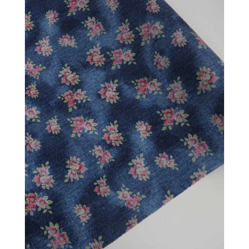 Tecido Crepe Salinas Buquê Floral Colorido e Tons de Azul (COM DETALHES)