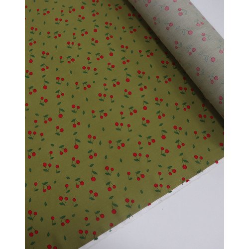 Tecido Viscose Micro Cerejas Vermelho e Verde Oliva