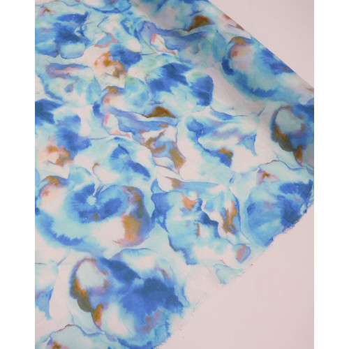 Tecido Viscose Acetinada Italiano Macro Flores Abstratas Tons de Azul