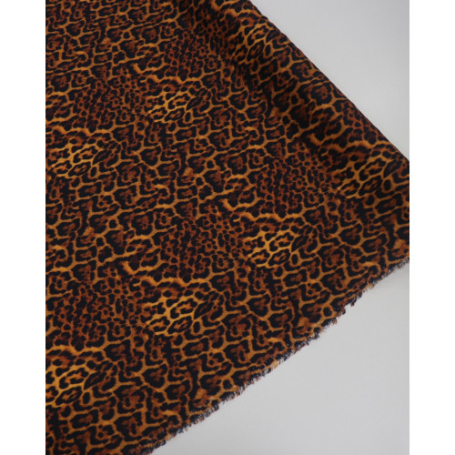 Tecido Viscose Sarjada Italiano Aniamal Print Clássico