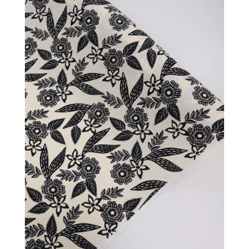 Tecido Crepe Koshibo Pintura Floral Pontilhada Preto e Creme