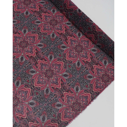Tecido Crepe Chiffon Italiano Cashmere e Arabesco Pitaia e Preto
