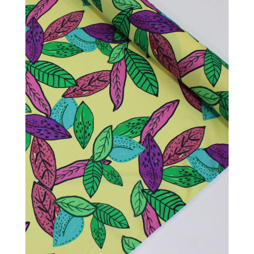Tecido Crepe Silk Folhas Coloridas e Amarelo Manteiga
