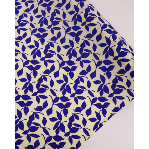 Tecido Viscose Folhas Azul Bic e Creme