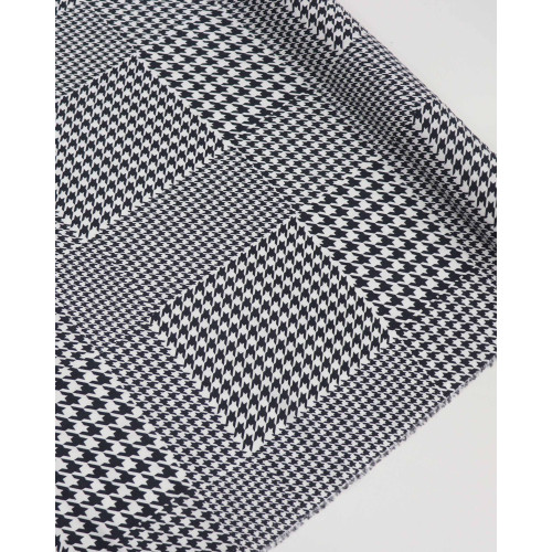 Tecido Viscose Italiano Multi Pied Poule P/B