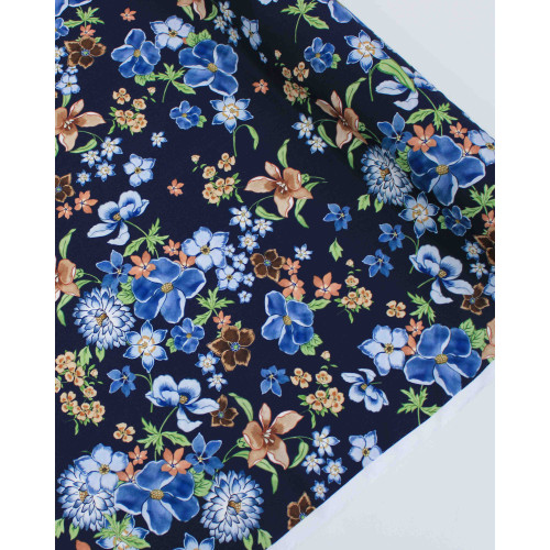 Tecido Viscose Sarjada Italiano Campo de Flores Colorido e Azul Marinho Noite