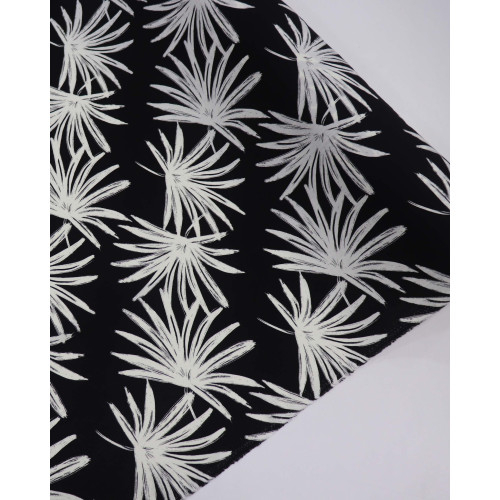 Tecido Viscose Texturizada Macro Folhagem Offwhite e Preto