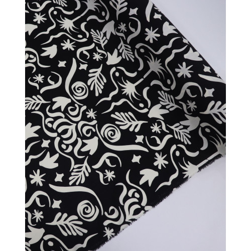 Tecido Viscose Texturizada Folhas e Espirais Creme e Preto