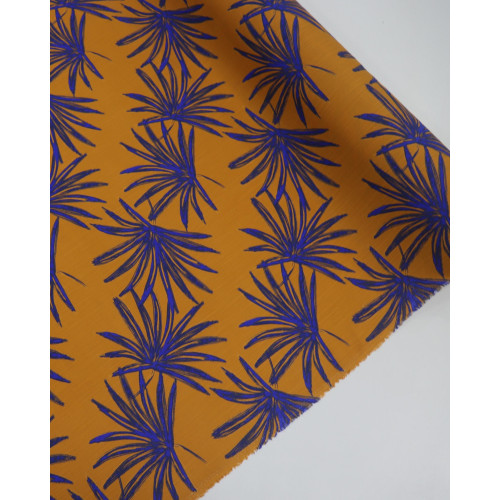 Tecido Viscose Texturizada Macro Folhagens Azul Bic e Ocre