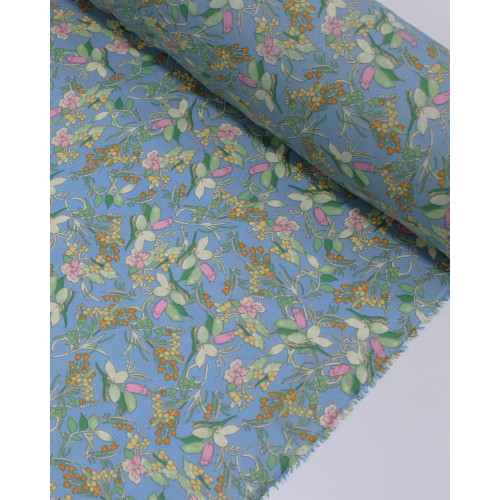 Tecido Crepe Chiffon Grosso Ramos Florais Delicados Colorido e Azul Claro