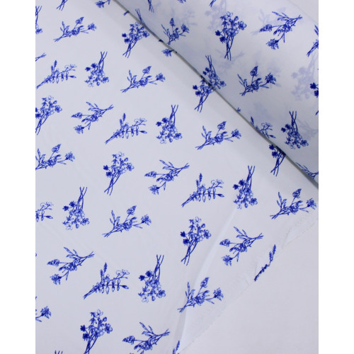 Tecido Crepe Koshibo Buquê Floral Azul e Branco