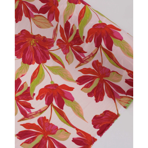 Tecido Crepe Koshibo Pintura Macro Flores Colorido e OFfwhite