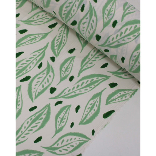 Tecido Crepe Koshibo Macro Folhas Tons de Verde e Branco