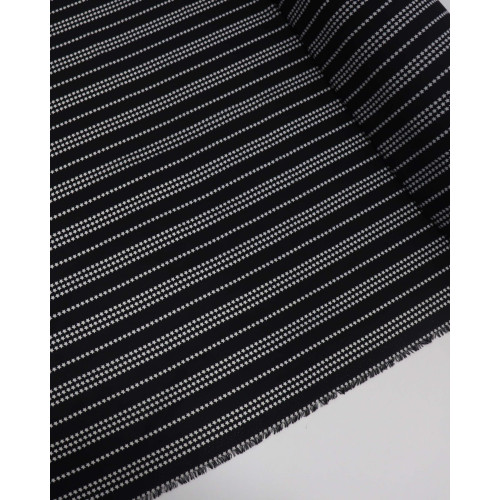 Tecido Crepe Chiffon Listrado Estelar Branco e Preto