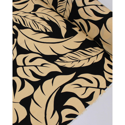 Tecido Viscose Macro Folhas Creme e Preto