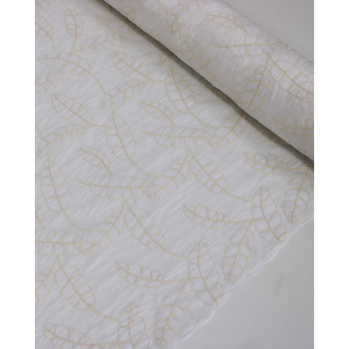 Tecido Cambraia Bordada Folhas de Bananeira Branco e Offwhite