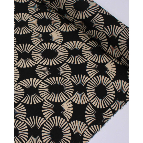 Tecido Viscose Italiano Círculos em Listras Bege e Preto