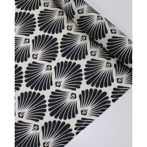 Tecido Linho Puro Italiano Conchas Preto e Offwhite