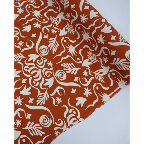 Tecido Viscose Texturizada Folhas e Espirais Ferrugem