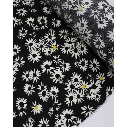 Tecido Crepe de Viscose Tapete Floral Offwhite e Preto