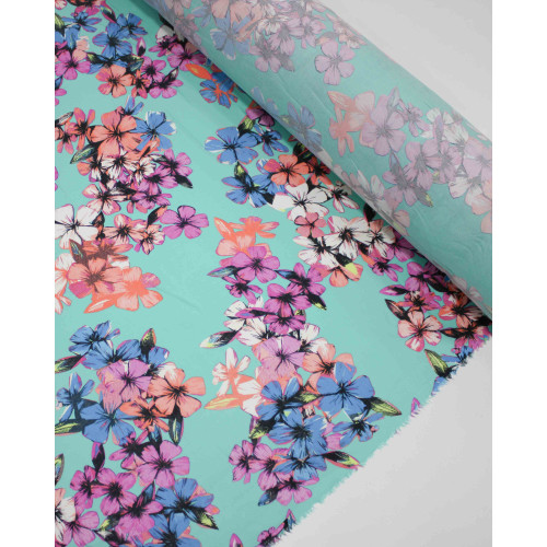 Tecido Cambraia com Elastano Tapete Floral Colorido e Verde Água