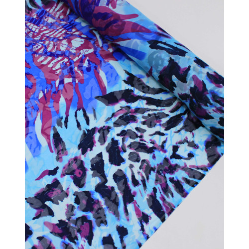 Tecido Crepe Chiffon Brocado Pintura Abstrata Roxo e Tons de Azul