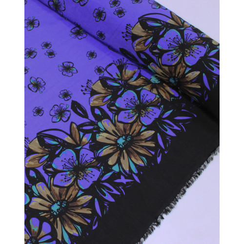 Tecido Viscose Mista com Poliamida Grosso Barrado Floral Bege, Preto e Azul