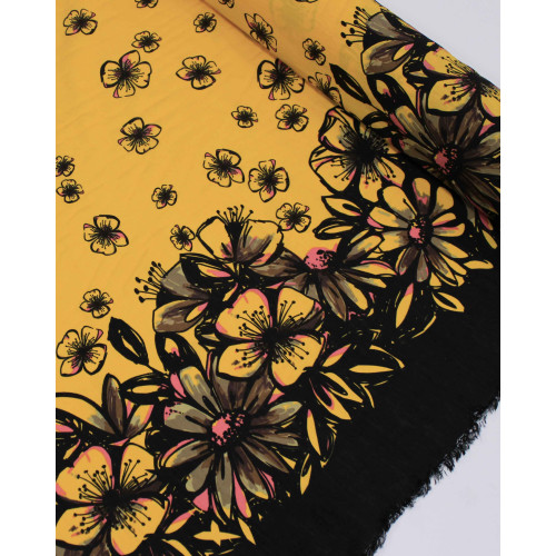 Tecido Viscose Mista com Poliamida Barrado Floral Rosa, Preto e Amarelo